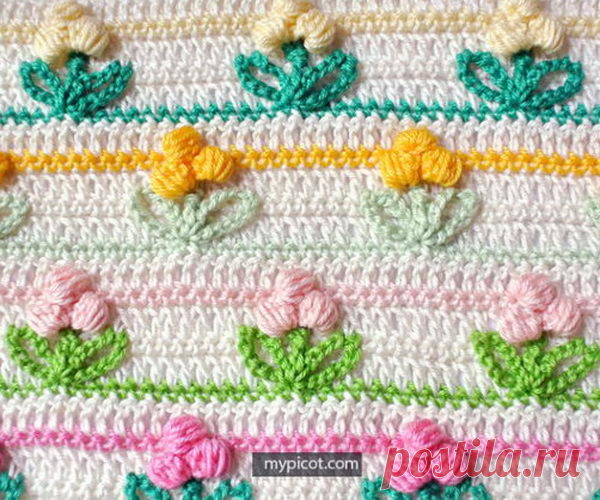 Flower patterns and shapes are quite a classic, but sometimes also a trend. They are used in homeware, fashion and every other area you can think of. The