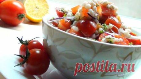 Постный салат с помидорами и перловкой / Простые рецепты