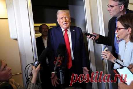 «Я не хочу, но я мог бы это сделать». Трамп продолжает грозить России новыми санкциями. Что об этом думают в Москве?