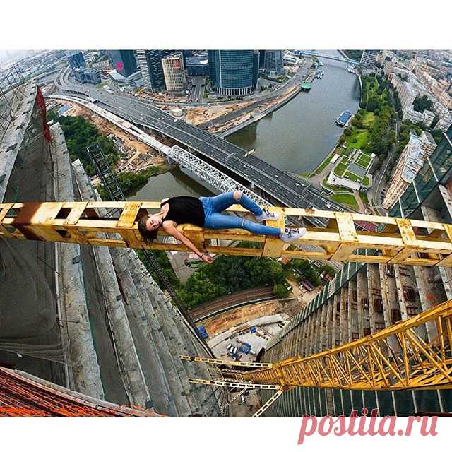 By @semenov_id #rooftop #roof #москва
