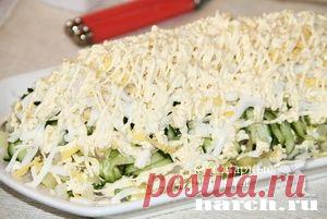 Салат “Новорижский” из сельди со свежим огурцом