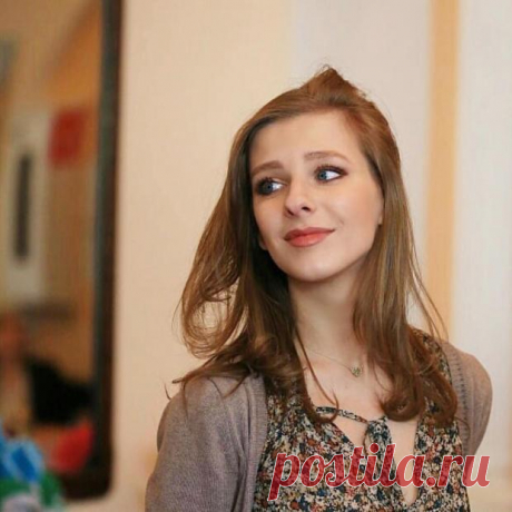 Лиза Арзамасова отчитывает собаку: артистизм питомца актрисы умилил пользователей Сети
