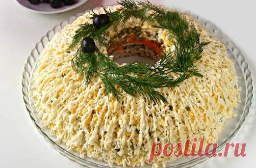 3 салата на Праздничный и Новогодний стол 2022. Вкусно, просто и бюджетно | Рецепты со всего света | Пульс Mail.ru Три вкусных и дешевых салата