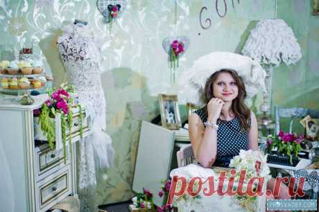 Гости в комнате невесты Prosvadby.com на выставке Art Индустрия by Irina Babkina | Prosvadby.com