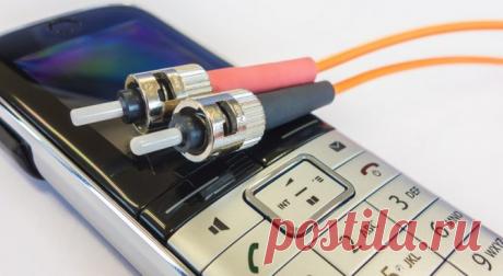 Признаци, че телефонът ви се подслушва - Технологии - Novini.bg Има няколко косвени признака, които макар и да не дават абсолютна гаранция, че разговорите ви стават достояние и на други, все пак могат да служат като подсказка, че това наистина се случва