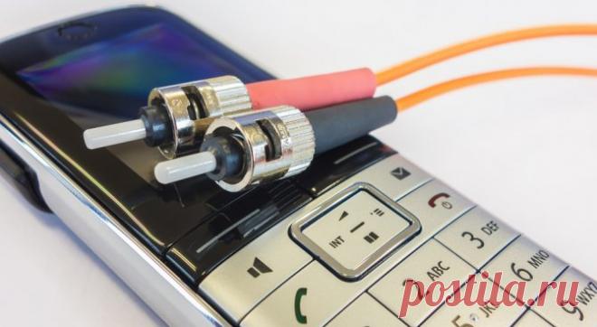 Признаци, че телефонът ви се подслушва - Технологии - Novini.bg Има няколко косвени признака, които макар и да не дават абсолютна гаранция, че разговорите ви стават достояние и на други, все пак могат да служат като подсказка, че това наистина се случва