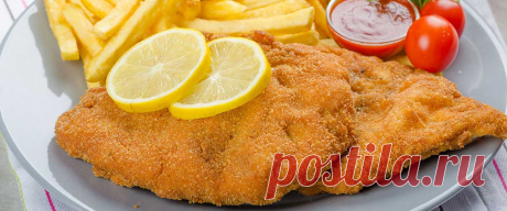 ​Венский шницель из телятины • Рецепт Аппетитный и сочный венский шницель из телятины на сковороде. К тому же домашний мясной шницель в панировочных сухарях очень вкусный. А простой