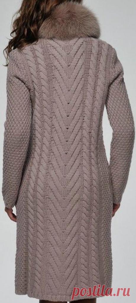 BLUMARINE ПАЛЬТО ВЯЗАНОЕ С МЕХОМ ЛИСЫ