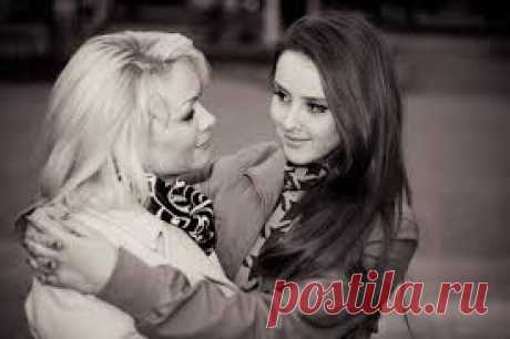 Четыре стадии в отношениях матери и дочери