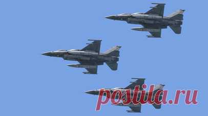 Истребители НАТО проведут тренировочные полёты над Эстонией с 17 по 23 ноября. Истребители НАТО проведут тренировочные полёты над Эстонией с 17 по 23 ноября, в том числе на малых высотах. Читать далее