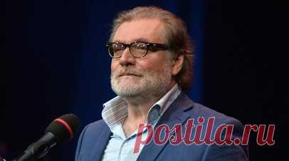 Умер народный артист России Владимир Симонов. Ведущий актёр Театра им. Евгения Вахтангова народный артист России Владимир Симонов ушёл из жизни в возрасте 68 лет. Читать далее