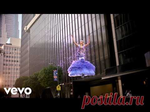 Скачать клип Meghan Trainor - Still Don't Care (2025) бесплатно