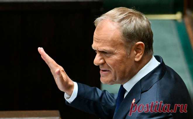 Туск обвинил Россию в попытке поссорить Украину и Польшу. «Местные идиоты» разжигают «антиукраинские настроения» в Польше, к чему причастна Россия, заявил Туск после инцидента на концерте в Варшаве. В Кремле не раз указывали, что «никогда не вмешивались во внутренние дела других стран»