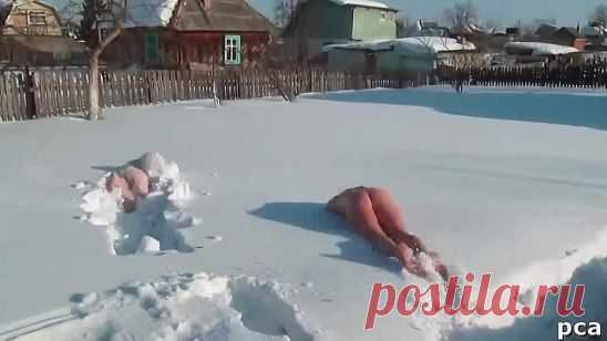 После баньки , да в сугроб , только русский так бы смог !