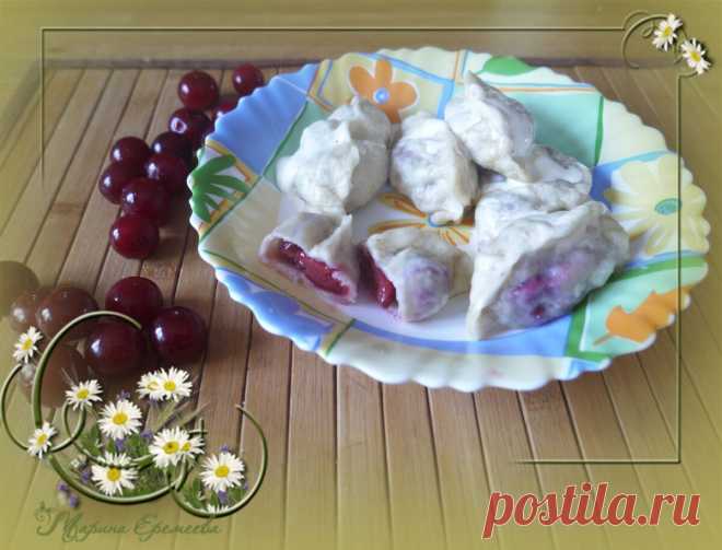Вареники с вишней на пару. Необычный, но очень вкусный рецепт теста. Говорят, так готовят только в Киеве | Куклы Марины Еремеевой | Яндекс Дзен
