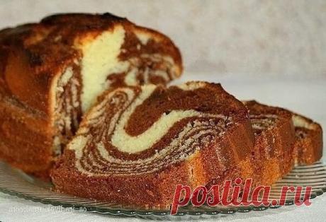 МРАМОРНЫЙ КЕКС НА СГУЩЕНКЕ - Кулинария Этот кекс, со вкусом сгущенки и обалденным шоколадным ароматом, очень прост в приготовлении!