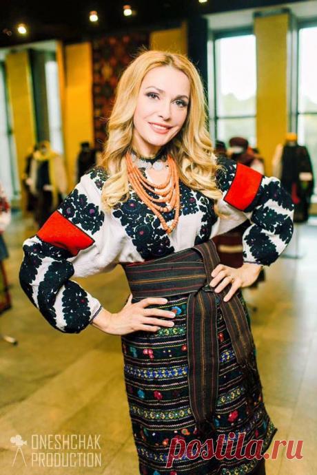 Ольга Сумская - Вишиванок багато не буває..Борщівська...Святкова..❤️