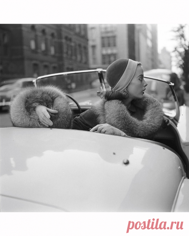 1952

© Gordon Parks