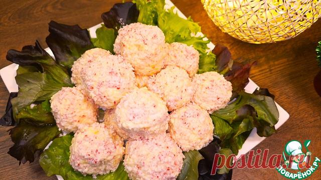 Закуска Рафаэлло с крабовыми палочками. Иногда самые эффектные закуски рождаются из самых простых ингредиентов. Мои сырные шарики Рафаэлло — как раз такие, они нежные, пикантные и такие красивые, что на праздничном столе они исчезают быстрее, чем появляются. Готовятся легко, выглядят шикарно, а вкус… ну прямо маленькая магия. Давайте приготовим эту красоту вместе!