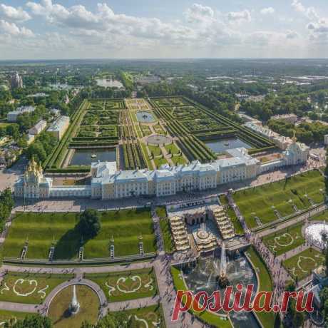 Петергоф признали одним из лучших европейских парков. 
А мы и не сомневались!

В Берлине состоялось вручение международной премии «Европейский сад». Одним из победителей стал Петергоф. 

Петербургский пригород занял первое место «Реставрация, совершенствование или развитие исторического парка или сада».