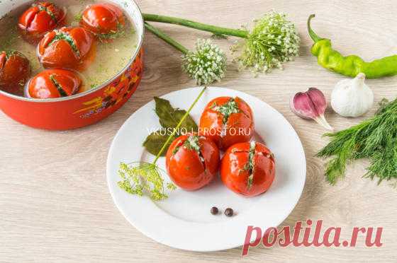 Малосольные помидоры с чесноком и зеленью