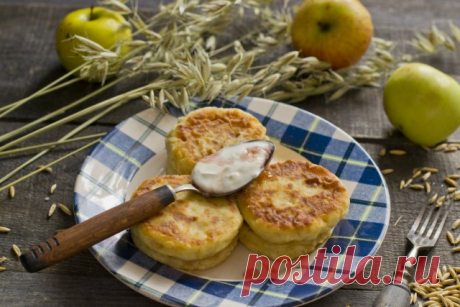 Диетические сырники с яблоками. Пошаговый рецепт с фото — Ботаничка.ru