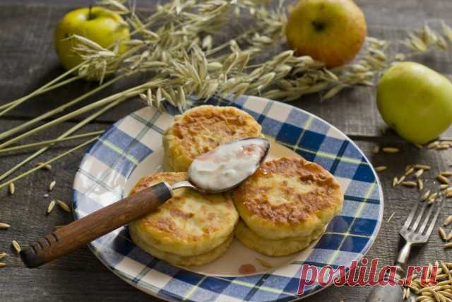 Диетические сырники с яблоками. Пошаговый рецепт с фото — Ботаничка.ru