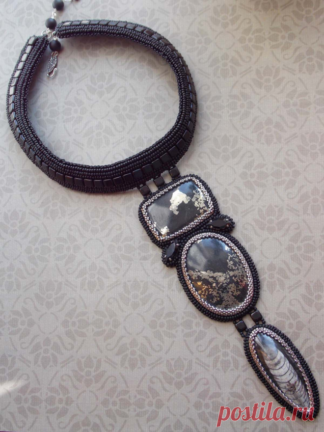 Колье-галстук "Артефакт древности" | biser.info - всё о бисере и бисерном творчестве