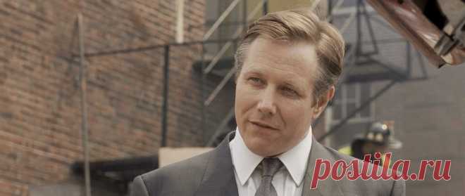 Дж.Т. Уолш, 28 сентября, 1943
 • 27 февраля 1998