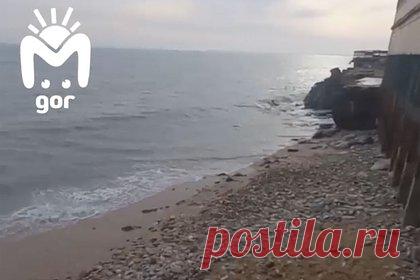 Исчезнувшую после соревнований в Дагестане студентку начали искать водолазы. В дагестанском городе Каспийске водолазы начали искать 22-летнюю студентку из Ростова-на-Дону, которая пропала после проигрыша на спортивных соревнованиях. Об этом сообщил Telegram-канал Mash Gor. По данным издания, сотрудники стали прочесывать море, на берегу которого очевидцы видели россиянку.