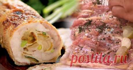 Куриный рулет с начинкой Начинающим кулинарам мясной рулет кажется блюдом из области фантастики. Но что скрывать, даже у опытных хозяек он получается не всегда. То сухой, то разваливается, никакой стабильности.   Покупать фабричные колбасные изделия не рекомендуется по известным причинам. У
