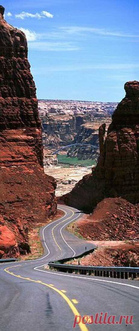 Utah State Highway 95 (Bicentennial Highway) Hite Crossing Bridge, Glen Canyon National Recreation Area  |  Pinterest: инструмент для поиска и хранения интересных идей