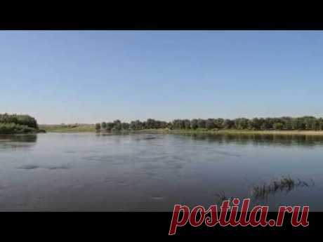 Место впадения реки Хопёр в реку Дон.