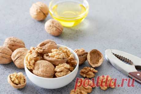 Кулинарные Масла
Масло грецкого ореха Вы не должны использовать его для горячих блюд, но ореховый вкус грецкого ореха делает его вкусным выбором для поливания овощей, заправки уксусом или соусом. В нем много альфа-линоленовой кислоты (ALA), которая помогает вашему сердцу и коже. Кокосовое масло Это не так здорово, как вы думаете. Кокосовое масло — это в основном насыщенные […]
Читай дальше на сайте. Жми подробнее ➡