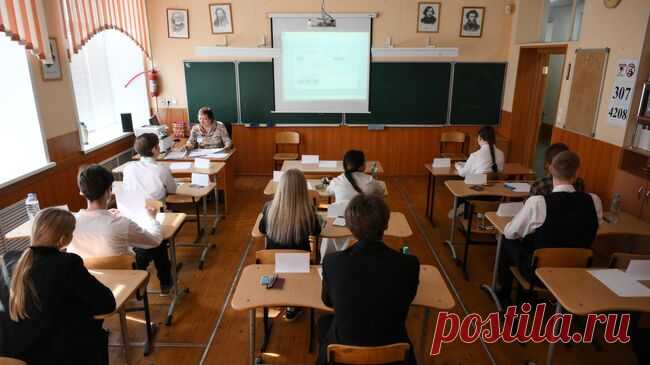 Россияне в период ЕГЭ купили микронаушников на миллионы рублей