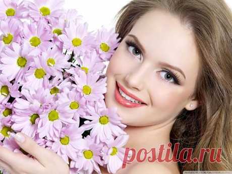 Просто улыбайся.