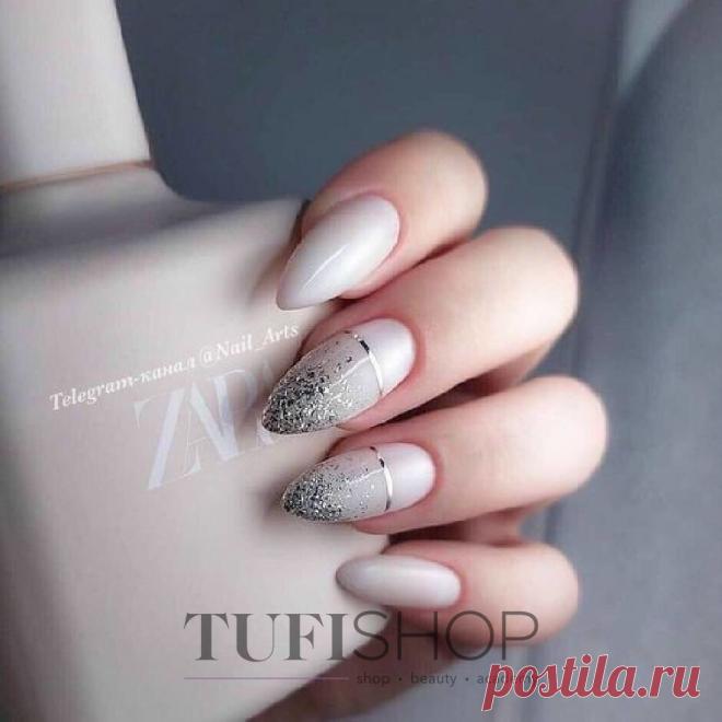Светлый маникюр (миндаль с блестками) - купить в Киеве | Tufishop.com.ua