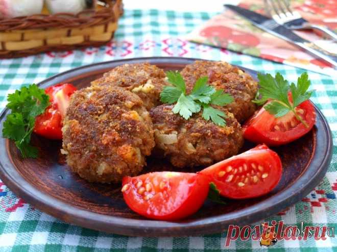 Сочные котлеты с сыром и жареным луком!..