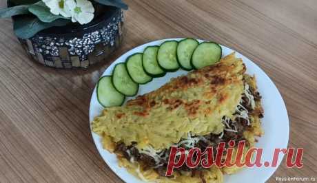 Картофель +фарш = большой драник с мясом &nbsp; &nbsp;Всем привет! Если у Вас есть картошка ,фарш и еще несколько ингредиентов, предлагаю приготовить вкусное и сытное блюдо для обеда или ужина.Большой драник готовится на основе картофеля с начинкой из мясного фарша. Любителям картофеля посвящается!Ингредиенты: 1.Лук -1...