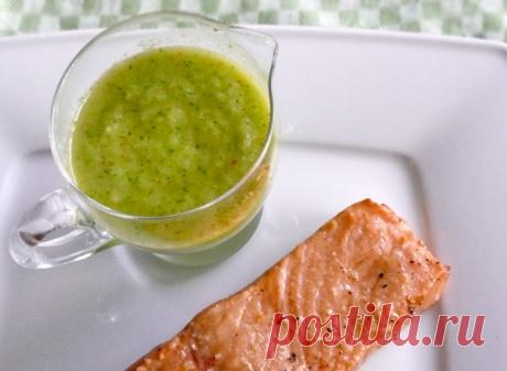 Соус-кули из свежих огурцов