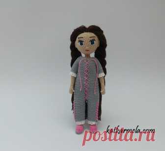 Каркасная кукла крючком Соня, часть 1: как вязать тело - Katkarmela о вязании Каркасная кукла крючком Соня ростом 16 см на проволочном каркасе: подробная схема с описанием и видео мастер-классом, в котором показаны и объяснены все этапы вязания.