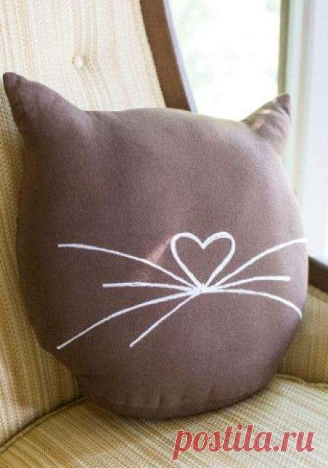 ModCloth.com | Cojines - Pillow 2