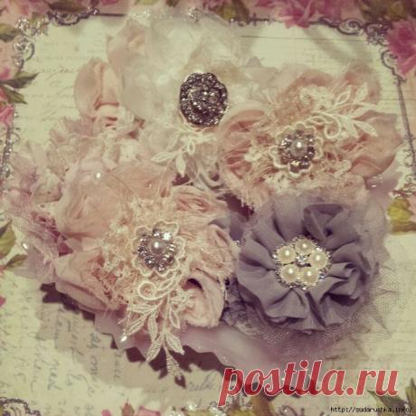 Цветы для одежды и сумок в стиле бохо