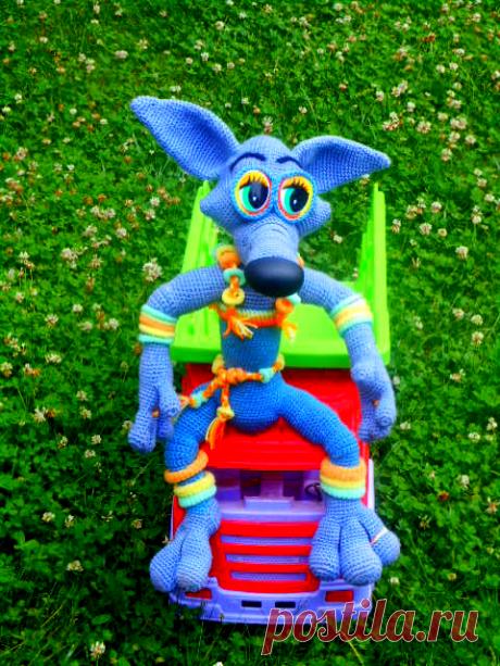 МК Ульвик...собственно волк, но молодой еще)