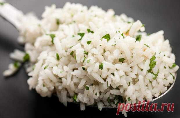 Самые распространенные ошибки в приготовлении риса 




Многие считают рис безвкусной и неприглядной пищей и едят ее лишь в качестве составной части тех или иных блюд. Вариантов блюд с рисом можно найти великое множество, но рис вполне может быть само…
