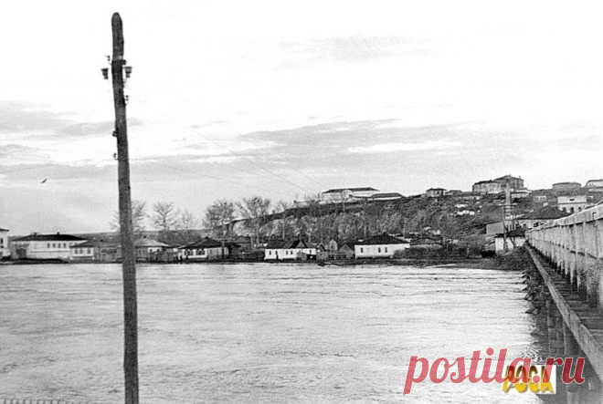 58. Стрелецкий мост . Половодье. 1950-е годы