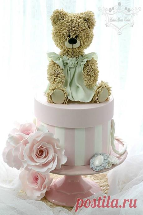 Leslea Matsis Cakes