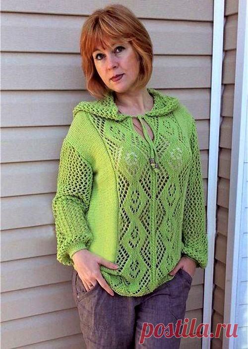 Летний пуловер с капюшоном