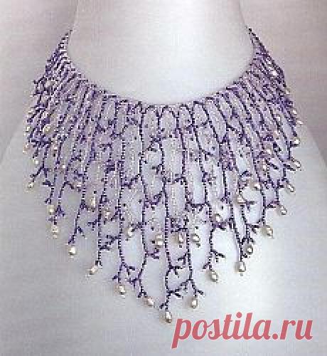 Колье из бисера