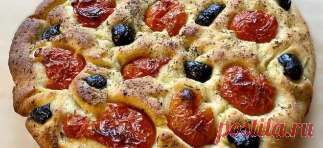 Фокачча с паштетом из черных оливок на закваске